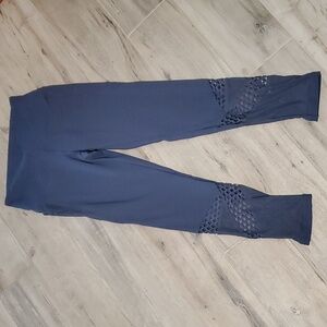 Victorias Secret PINK Ultimate Leggings Blue Laser Cut Mesh Detail Sz Small